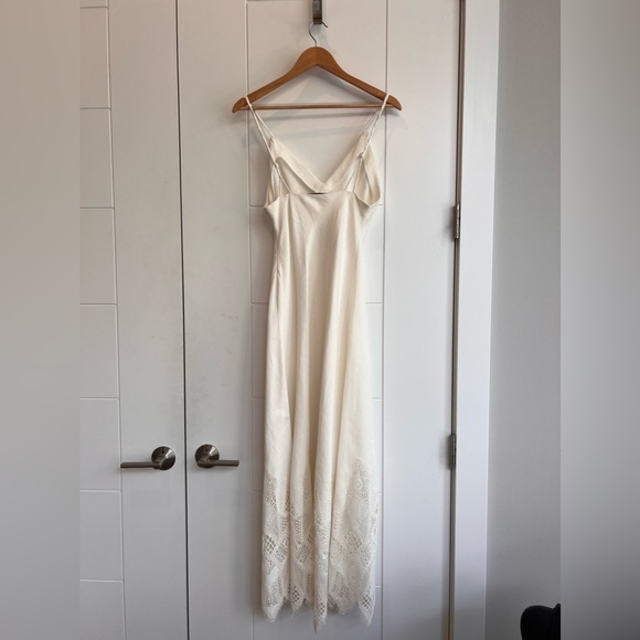 Zara Limited Edition Linen Maxi Dress with Embroidery - Picture 3 of 4